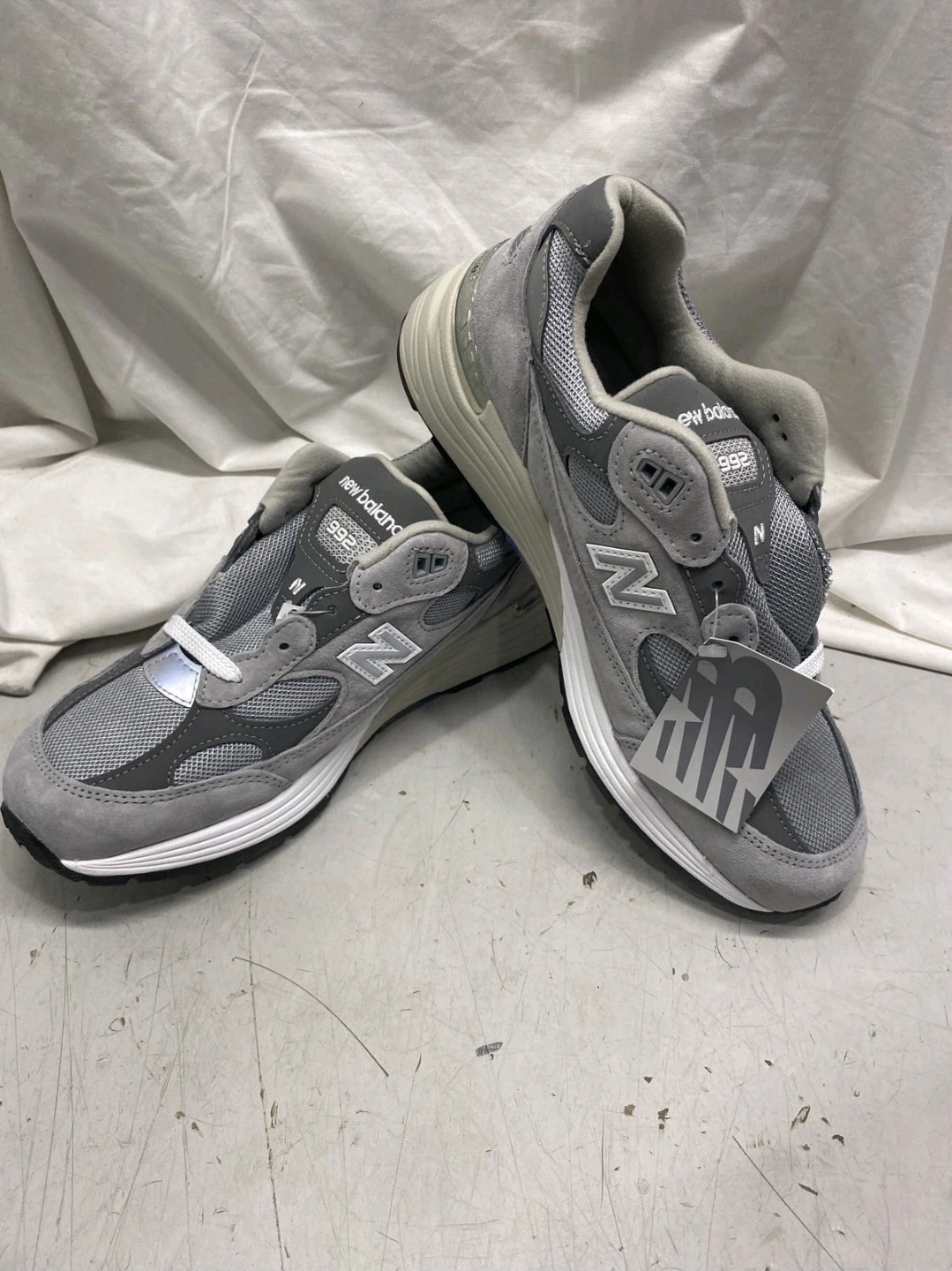 New Balance 992 Core US M8 Gray Mesh Athletic Sneakers