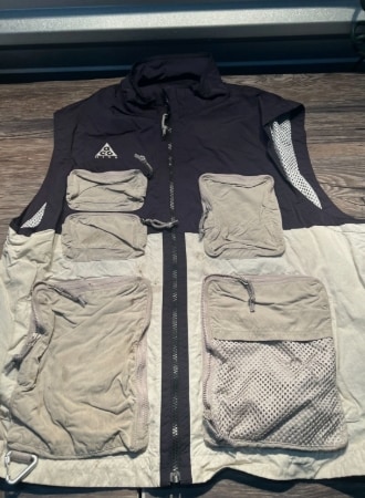 Nike ACG Utility Vest Mens Large Black Gray Multi Pocket Outdoor Hiking