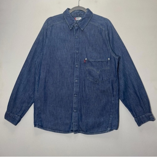 Levis Engineered Denim Shirt Size M Twisted Seem Rare Snap Button Y2K Levis
