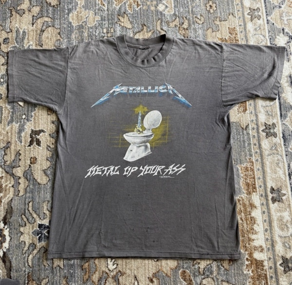 metallica t shirt