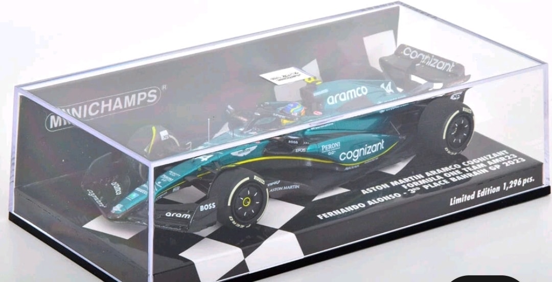 1-43 Minichamps Aston Martin AMR23 GP Bahrain Alonso 2023
