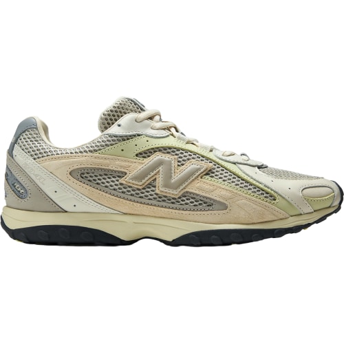 AURALEE x New Balance 204L