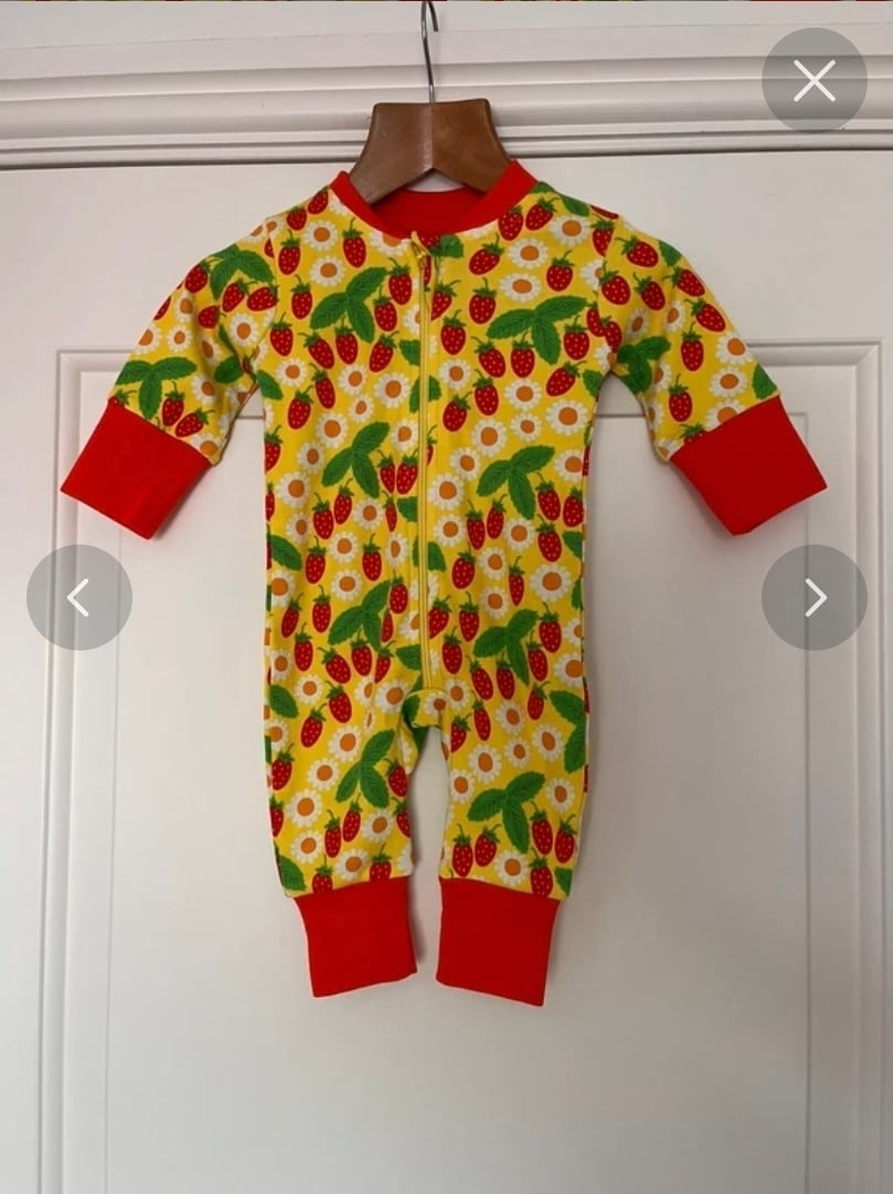 duns-sweden strawberry-zip-suit-newborn 50-new-with-tags