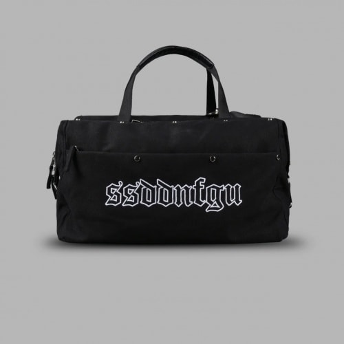 OUR MANTRA WEEKENDER BAG IN BLACK