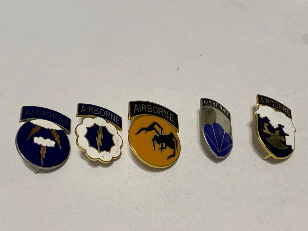 Ebay 178285814569 5 WWII Phantom Airborne Division Patch DI Lot 5 CB - No Hallmarks.