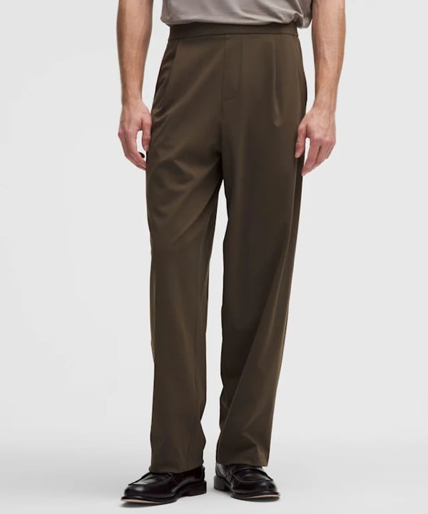 Mens Daydrift Relaxed-Fit Pleated Trouser Regular