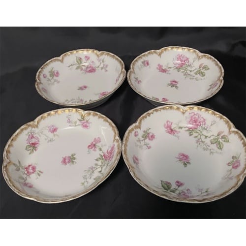 Used Porcelain 4Berry Bowls