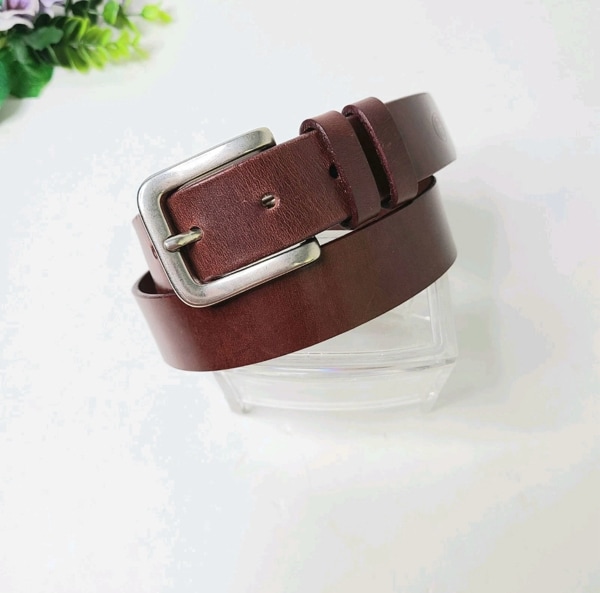 Etienne Aigner belt